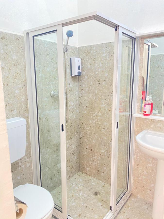 Best Rooms- Quarto 4 Plateau Πράγια Εξωτερικό φωτογραφία